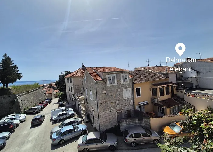 公寓 Dalmatian Elegant In The Center *