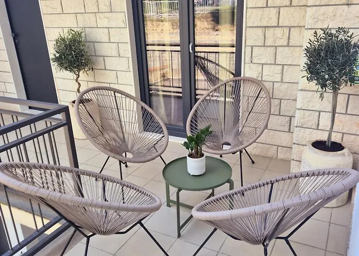 Dalmatian Elegant In The Center 公寓 *